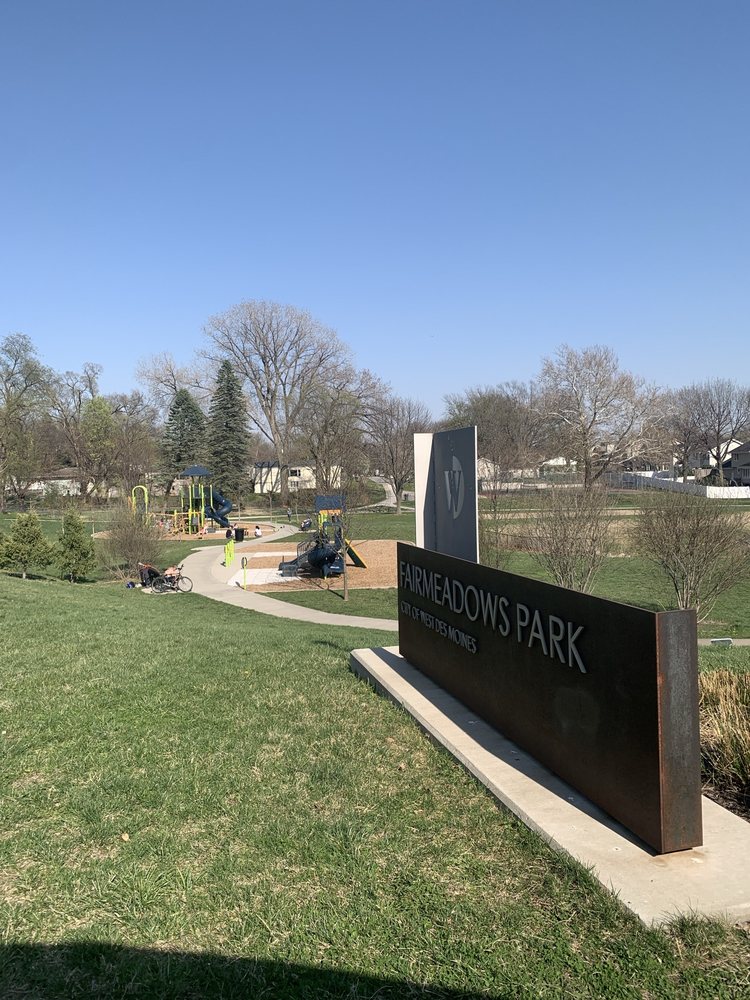 Fairmeadows Park Logo