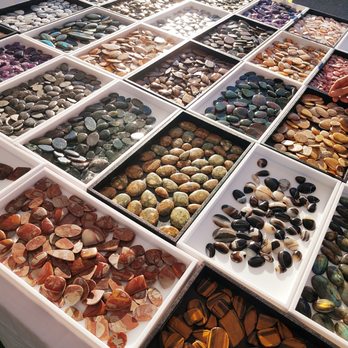 Desert Gardens Rock Gem And Mineral Show 80 Photos Jewelry 1240 Acacia Blvd Quartzsite Az Phone Number Yelp