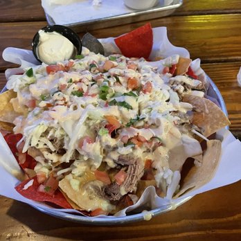 Red's Ice House - BBQ Nachoes - Seafood Near Me - Mount Pleasant, South Carolina