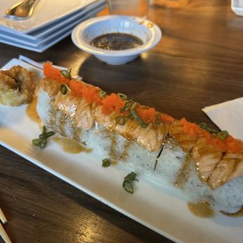 El Tataki - Salmon sushi - Sushi Bars Near Me - Tempe, Arizona