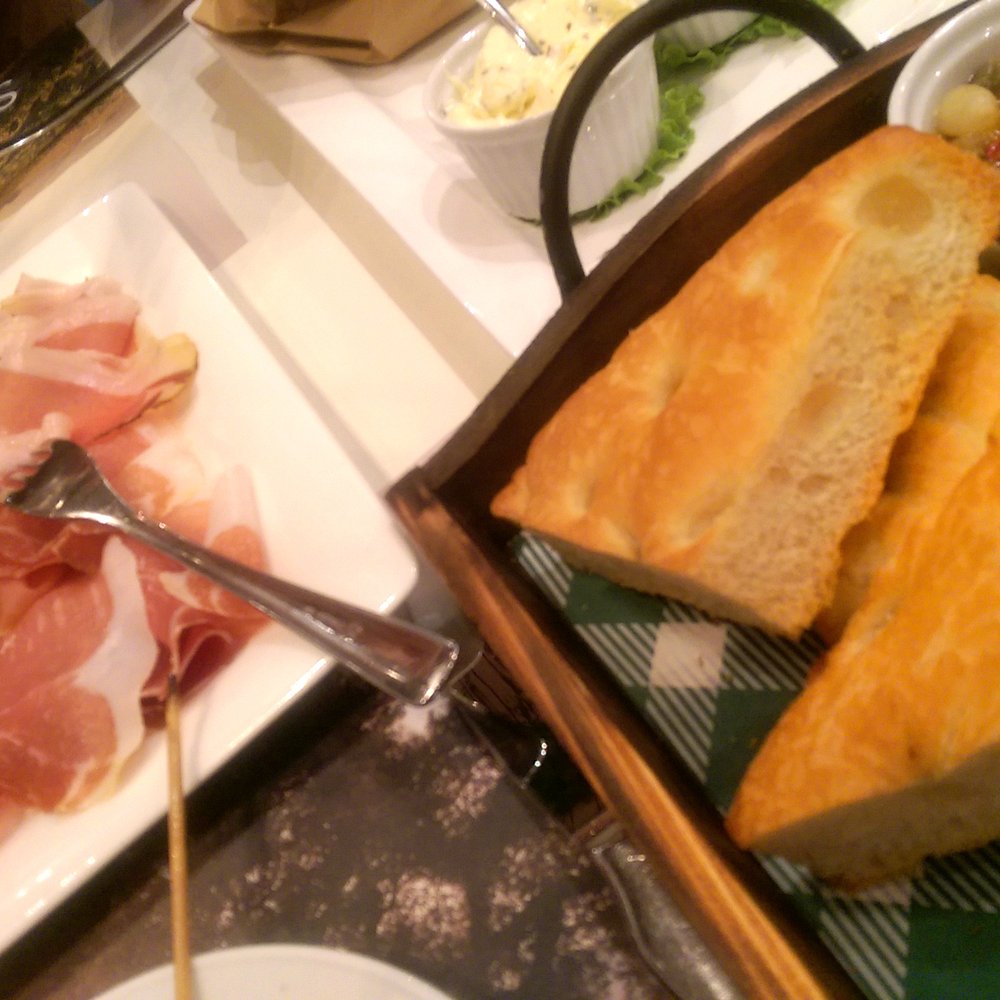 Signorvino - The meat platter - aged proscuitto di parma, focaccia - all 100% Italiano - Wine Bars Near Me - Torino, TO Signorvino - The meat platter - aged proscuitto di parma, focaccia - all 100% Italiano - Wine Bars Near Me - Torino, TO