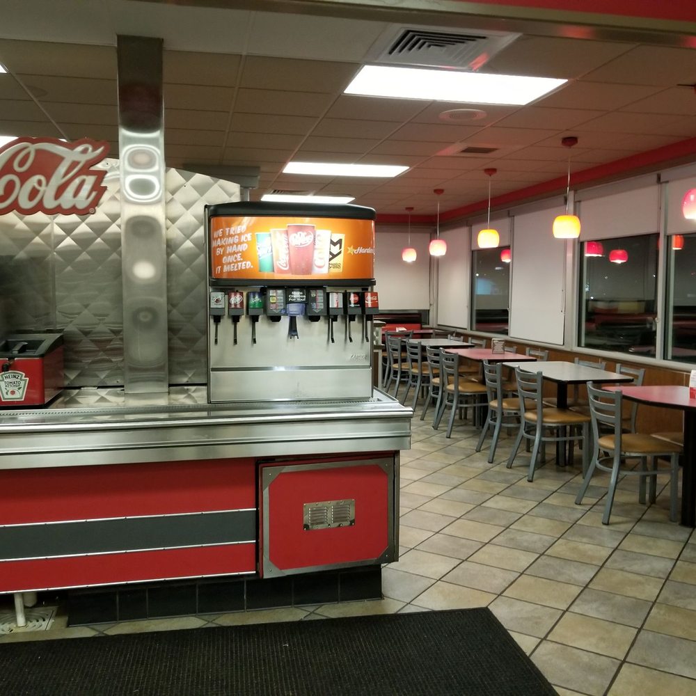 Hardee's - Burgers Near Me - Temple, Georgia