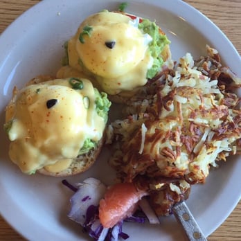 Glo's - The California style eggs Benedict! - Breakfast & Brunch Near Me - Seattle, Washington Glo's - The California style eggs Benedict! - Breakfast & Brunch Near Me - Seattle, Washington