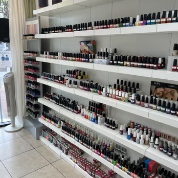 Green Nail - Nail Salons Near Me - Sherman Oaks, California Green Nail - Nail Salons Near Me - Sherman Oaks, California