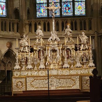Regensburger Dom St. Peter - Church Alter - Churches Near Me - Regensburg, BY