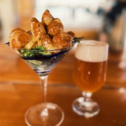 Moon Under Water Brewpub - Chicken Dynamites and This is Hefeweizen