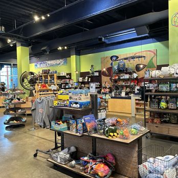 Discovery Cube Orange County - Gift shop - Children's Museums Near Me - Santa Ana, California