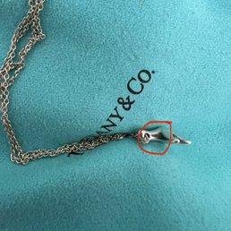 The inner corners of my silver pendant are still discolored / tarnished after the cleaning service. The inner corners of my silver pendant are still discolored / tarnished after the cleaning service.