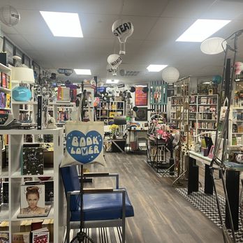 The Village Bookworm - Bookstores Near Me - Cincinnati, Ohio The Village Bookworm - Bookstores Near Me - Cincinnati, Ohio