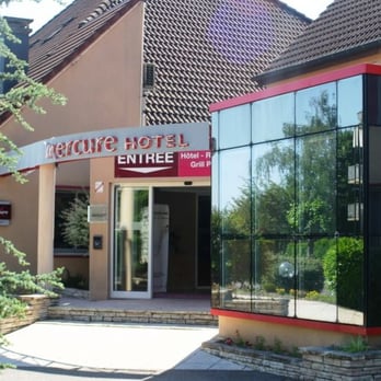 Mercure Hôtel - Entrée - Hotels Near Me - Luxeuil-les-Bains, 70 Mercure Hôtel - Entrée - Hotels Near Me - Luxeuil-les-Bains, 70