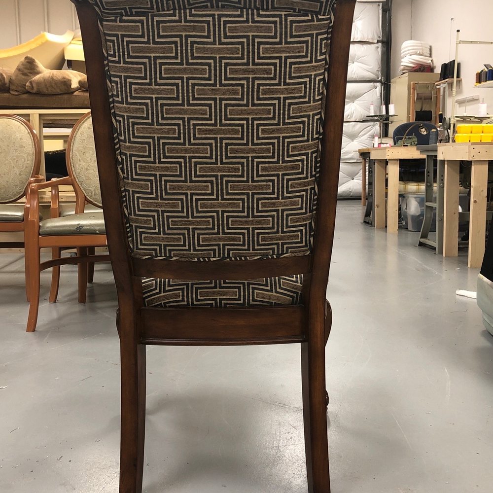 Innovation Upholstery - The back. Look closely the pattern matches perfectly - Furniture Reupholstery Near Me - Carrollton, Texas Innovation Upholstery - The back. Look closely the pattern matches perfectly - Furniture Reupholstery Near Me - Carrollton, Texas