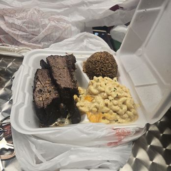 Grillmaster - Beef ribs, mac n cheese and dirty rice (with turkey - no pork) - Caterers Near Me - Ocoee, Florida