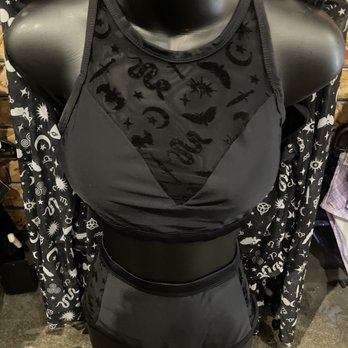 Hot Topic - 2022 Swimwear - Women's Clothing Near Me - Irvine, California
