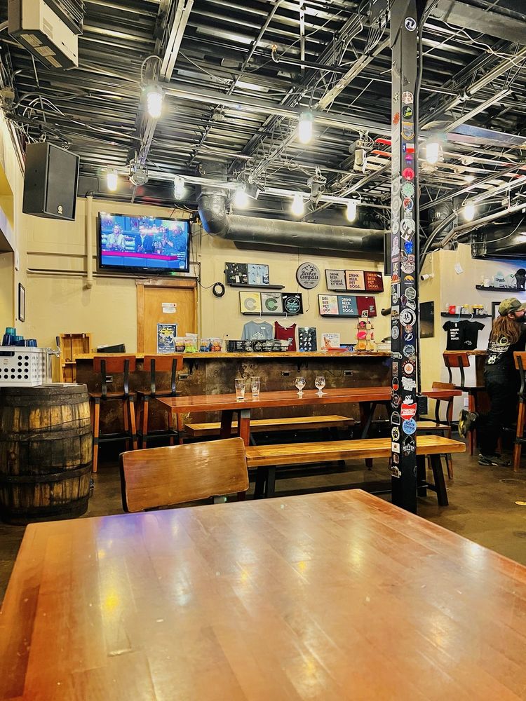 Broken Compass Brewing - Main Street Image