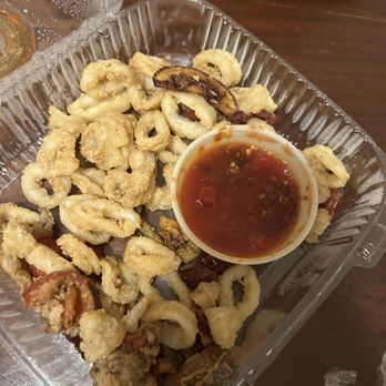 Enzo's La Piccola Cucina - Fried calamari - Italian Near Me - Lawrenceville, New Jersey Enzo's La Piccola Cucina - Fried calamari - Italian Near Me - Lawrenceville, New Jersey