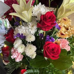 Chandler Flowers - Very fresh and smell amazing!