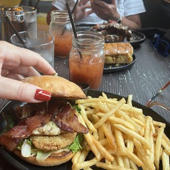 Honey Uninhibited - Covington - Crab blt - Breakfast & Brunch Near Me - Covington, Kentucky