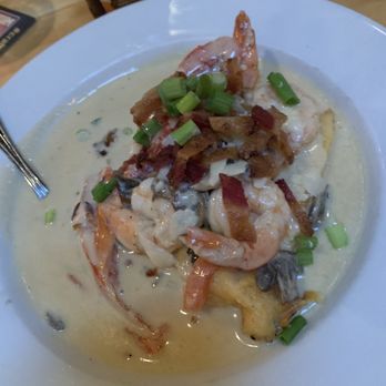 Foothills Brewing - Shrimp and grits cakes-yum! - American Near Me - Winston Salem, North Carolina Foothills Brewing - Shrimp and grits cakes-yum! - American Near Me - Winston Salem, North Carolina