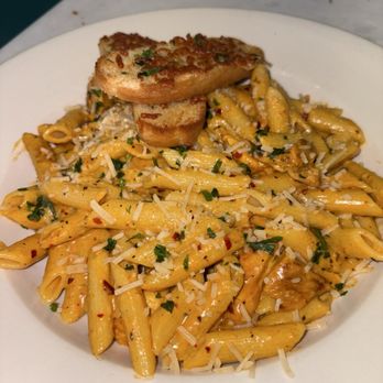 One Twelve Caffe - Spicy Chicken Alfredo - Coffee & Tea Near Me - Downey, California One Twelve Caffe - Spicy Chicken Alfredo - Coffee & Tea Near Me - Downey, California