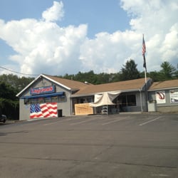 Bristol Liquors - Bristol Liquors of Mansfield -- 670 East Street / Route 106, Mansfield             Storefront