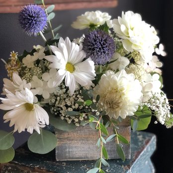 Cameron & Fairbanks - Could not be happier with this gorgeous arrangement!  Highly recommend this florist. - Florists Near Me - Sturbridge, Massachusetts