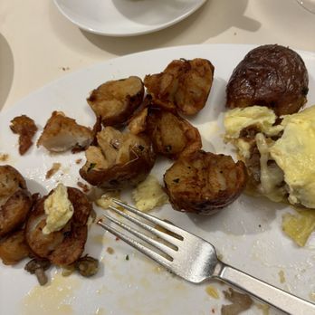 The Grant Grill - Potatoes and market omlette - Diners Near Me - San Diego, California The Grant Grill - Potatoes and market omlette - Diners Near Me - San Diego, California
