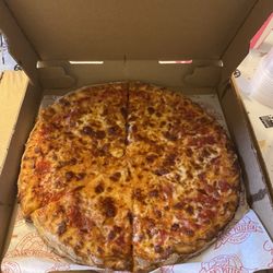 Mark's Pizzeria - Medium cheese