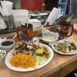 Fajitas Combination and trio of tacos!! Fajitas Combination and trio of tacos!!