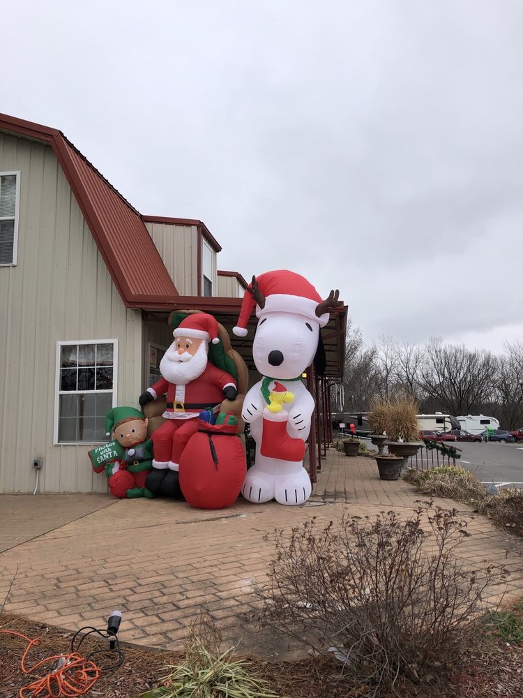 PECULIAR PARK PLACE RV PARK Updated October 2024 10 Reviews 22901