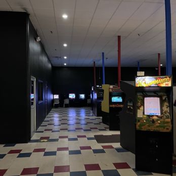Headless Horseman Arcade - Pathways to gaming consoles like guitar hero after paying admission - Arcades Near Me - Wheeling, Illinois