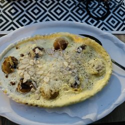 Ristorante 1744 - Grilled mushrooms in creamy sauce (baked) with shaved almond topping