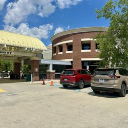 Atrium Health Wake Forest Baptist  Orthopaedics - Medical Plaza - Front entrance