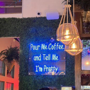 Drift - Cute decor vibes - Breakfast & Brunch Near Me - Myrtle Beach, South Carolina