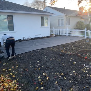 Cisneros Golden landscaping - Before mulch - Gardeners Near Me Cisneros Golden landscaping - Before mulch - Gardeners Near Me