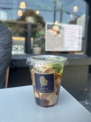 Mitten Sweets & Coffee by null
