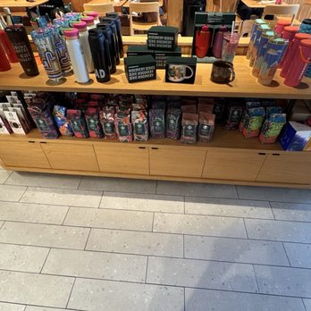 Starbucks - Coffee & Tea Near Me - Carolina, Puerto Rico Starbucks - Coffee & Tea Near Me - Carolina, Puerto Rico