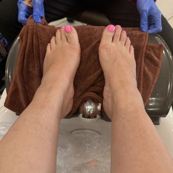 Luxe Nails and Spa - My pedi after a painful massage - Nail Salons Near Me - Brentwood, California