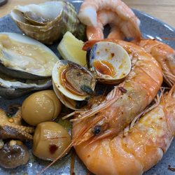 Umi Hot Pot Sushi & Seafood Buffet