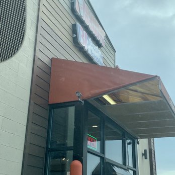 Dunkin' -  the front of a dunkin donuts restaurant - Coffee & Tea Near Me - Aberdeen, Maryland
