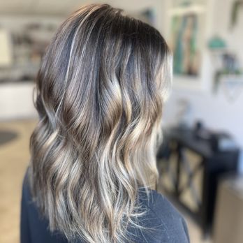 Level 5 Salon - Hair Salons Near Me - Burnet, Texas