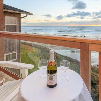 A Vista d'Mar - Vacation Rentals Near Me - Lincoln City, Oregon A Vista d'Mar - Vacation Rentals Near Me - Lincoln City, Oregon