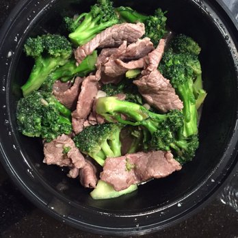 Basil Thai Restaurant - Beef broccoli for $16.  What a rip off.  Way too expensive for such a ridiculously tiny amount of food. - Thai Near Me - Paso Robles, California