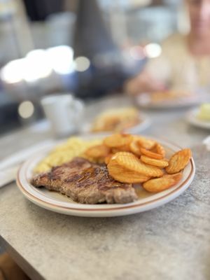 Chuck's Coffee Shop by null