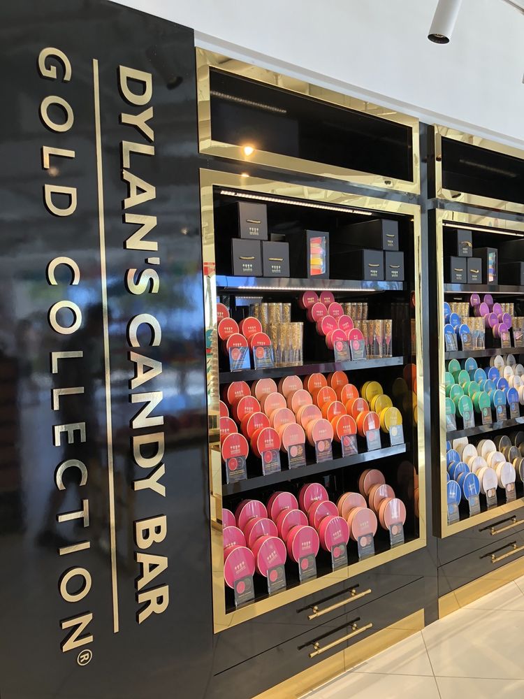Dylan S Candy Bar 322 Photos 25 Reviews Candy Stores 2424 Kalakaua Avenue Waikiki Honolulu Hi Phone Number Yelp