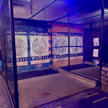 Skål Axe Throwing - Axe Throwing Near Me - Biloxi, Mississippi