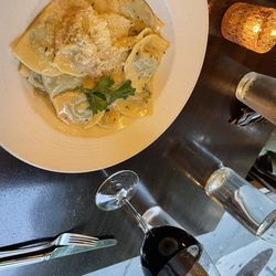 MiNGO - Ravioli stuffed w/ proscuitto