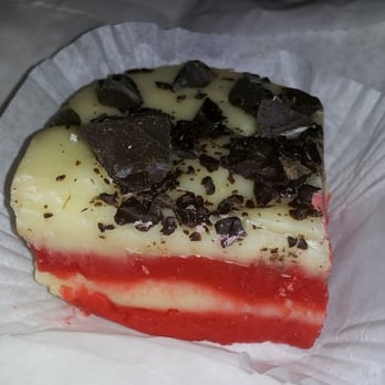 San Francisco Chocolate Store - Red Velvet Fudge. Eh, not so great. - Candy Stores Near Me - San Francisco, California San Francisco Chocolate Store - Red Velvet Fudge. Eh, not so great. - Candy Stores Near Me - San Francisco, California