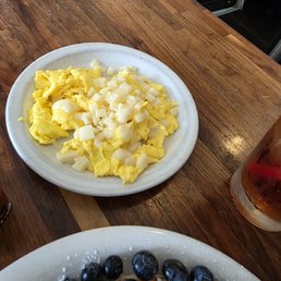 Scrambled eggs with Swiss cheese Scrambled eggs with Swiss cheese