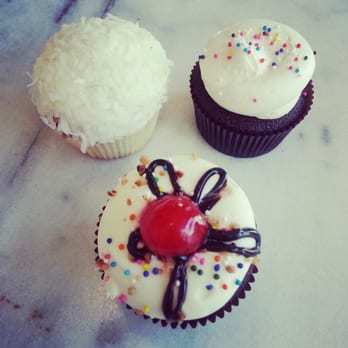 Georgetown Cupcake - Coconut, chocolate birthday, and chocolate sunday!!! Yum :) - Cupcakes Near Me - Washington, DC, District of Columbia Georgetown Cupcake - Coconut, chocolate birthday, and chocolate sunday!!! Yum :) - Cupcakes Near Me - Washington, DC, District of Columbia