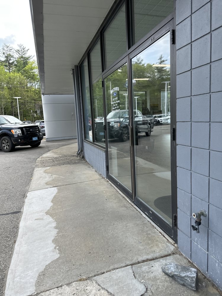 MATHIEU FORD SALES Updated October 2024 10 Reviews 664 Spring St